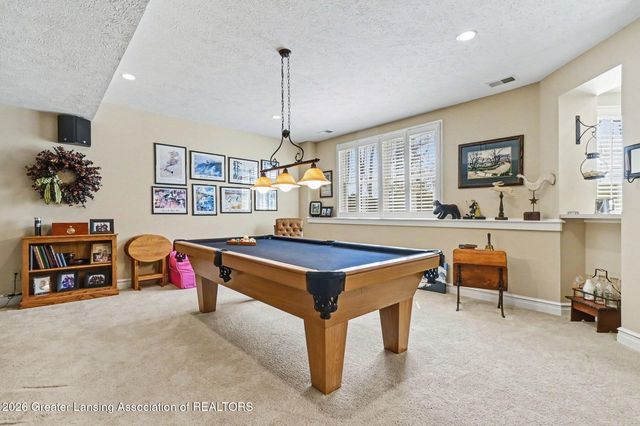 585 Aquila Drive, East Lansing, MI 48823
