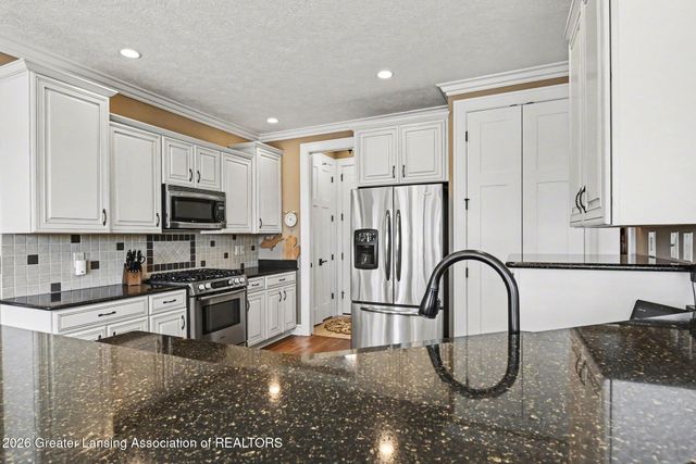 585 Aquila Drive, East Lansing, MI 48823