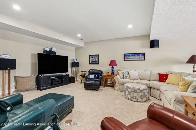 585 Aquila Drive, East Lansing, MI 48823