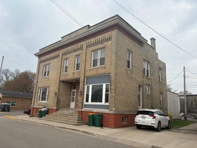 705 S WATER STREET, Unknown, WI 53048