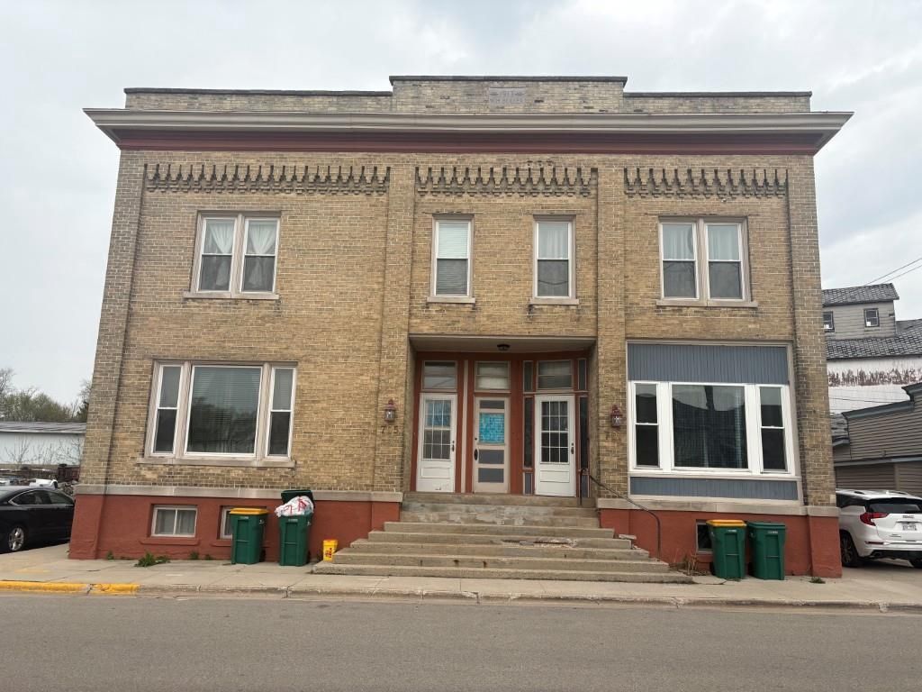705 S WATER STREET, Unknown, WI 53048
