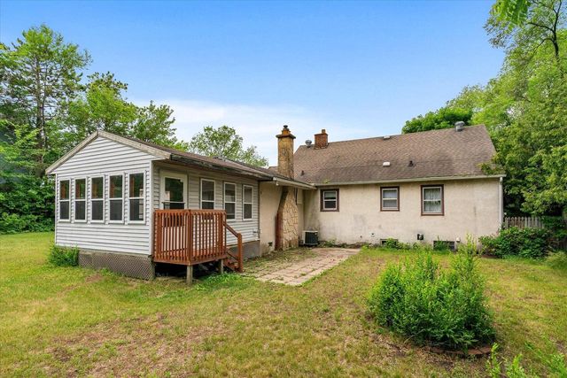 N5298 State Road 35, Onalaska, WI 54650