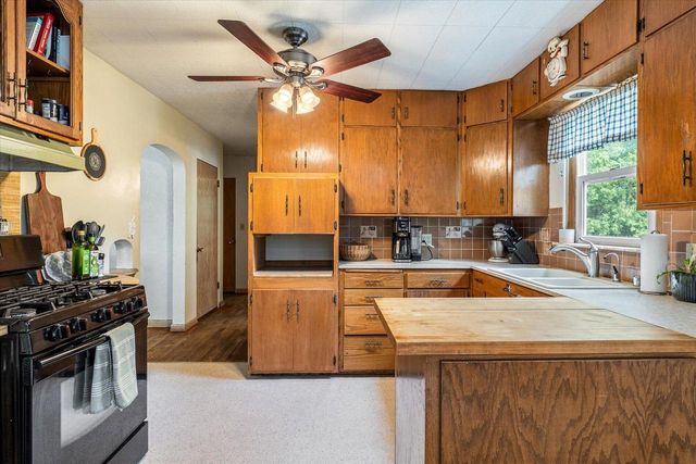 N5298 State Road 35, Onalaska, WI 54650