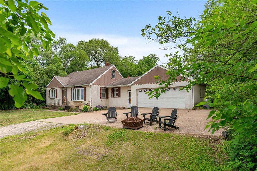 N5298 State Road 35, Onalaska, WI 54650