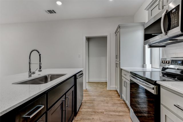 3060 W Crawford Street 601, Denison, TX 75020