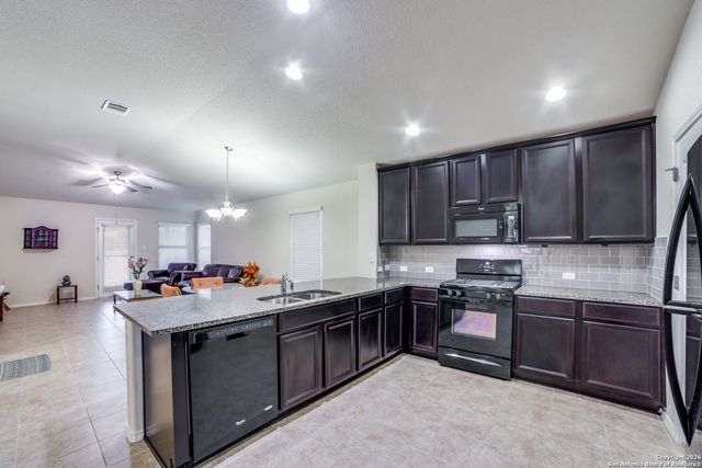 8515 Loska, San Antonio, TX 78251