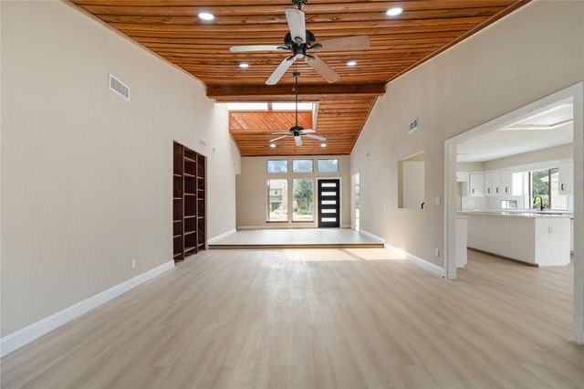 15626 Ripplewind Ln, Houston, TX 77068