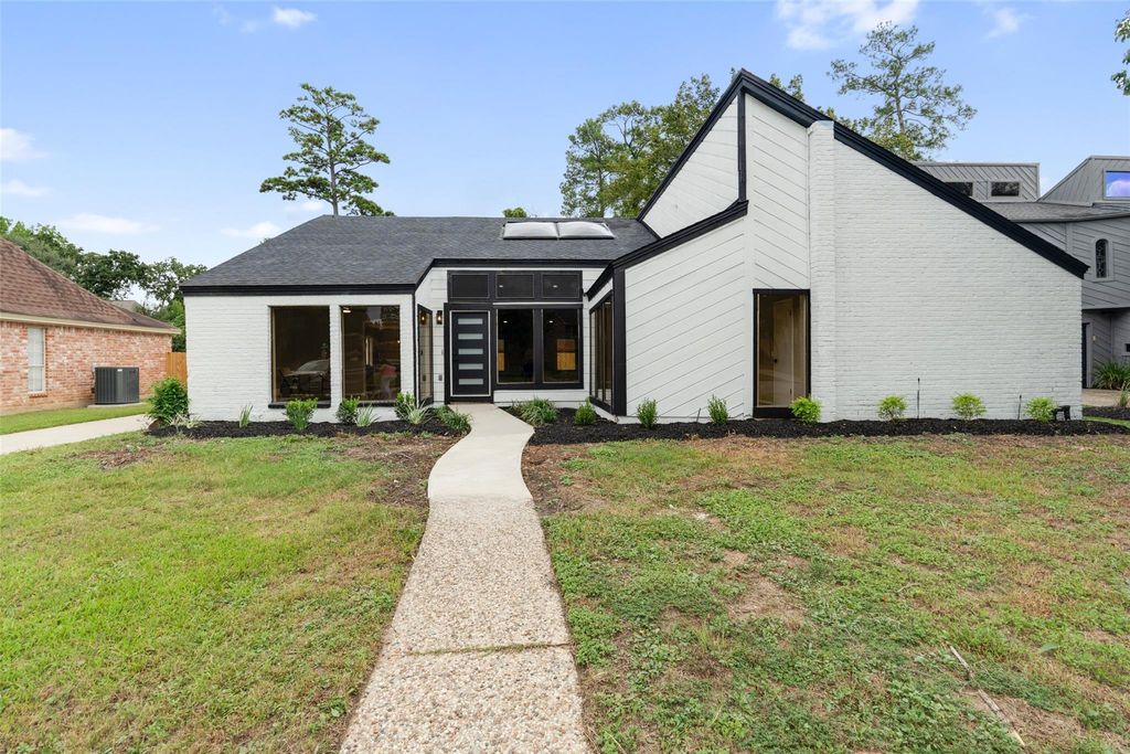 15626 Ripplewind Ln, Houston, TX 77068