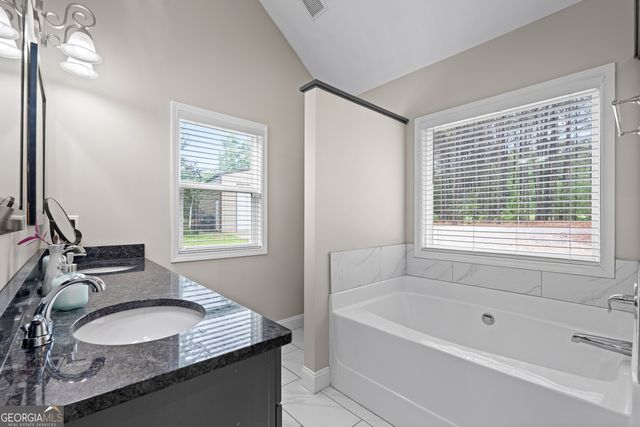 234 Emmett Young Road, Grantville, GA 30220