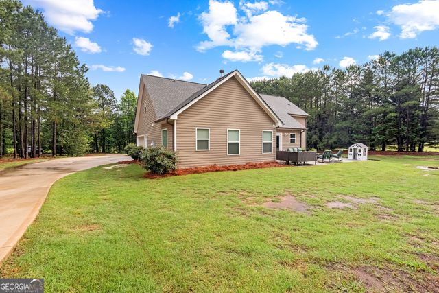 234 Emmett Young Road, Grantville, GA 30220
