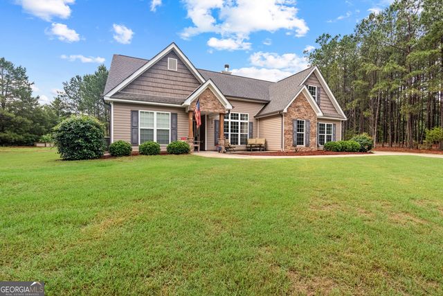 234 Emmett Young Road, Grantville, GA 30220