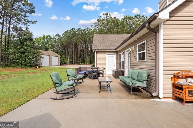 234 Emmett Young Road, Grantville, GA 30220