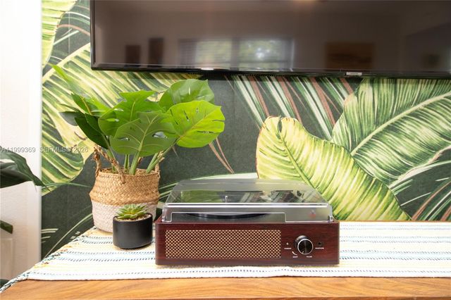 108 SE 4th Ter A, Dania Beach, FL 33004