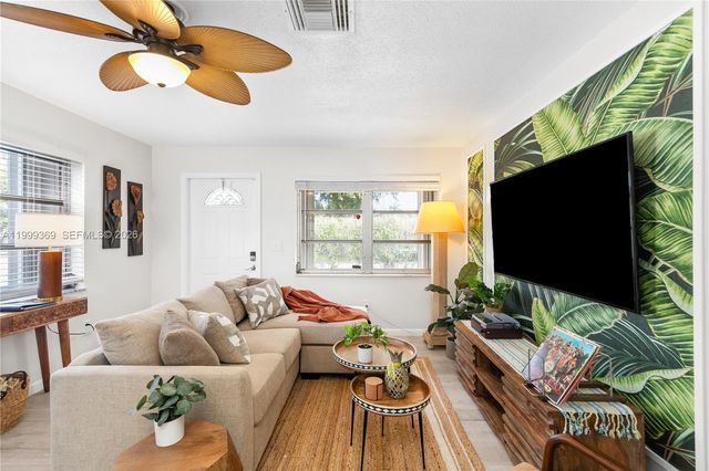 108 SE 4th Ter A, Dania Beach, FL 33004