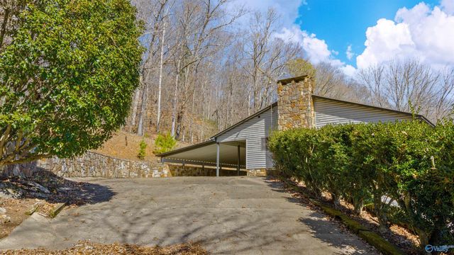 6654 County Road 223, Collinsville, AL 35961