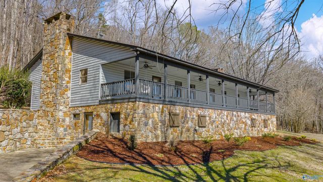 6654 County Road 223, Collinsville, AL 35961