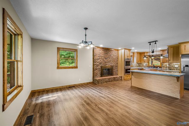 6654 County Road 223, Collinsville, AL 35961