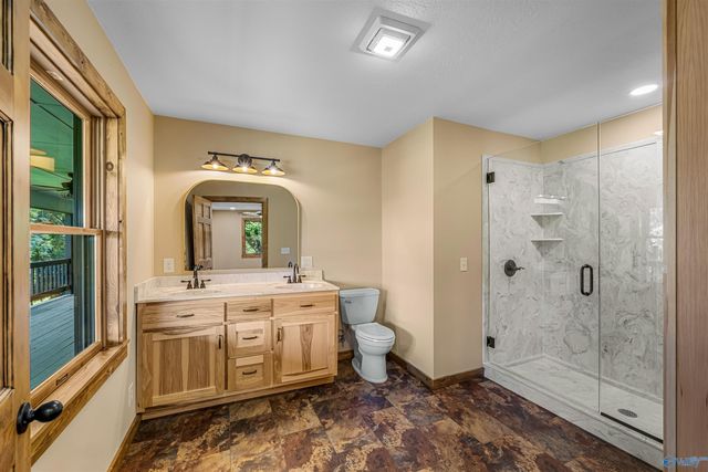 6654 County Road 223, Collinsville, AL 35961