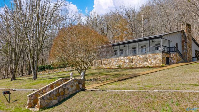 6654 County Road 223, Collinsville, AL 35961