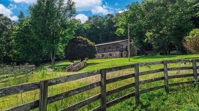 6654 County Road 223, Collinsville, AL 35961