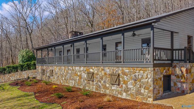 6654 County Road 223, Collinsville, AL 35961