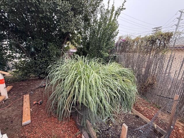 320 N Blackstone Street 14, Tulare, CA 93274