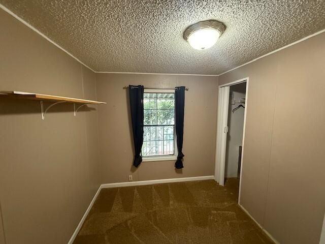 320 N Blackstone Street 14, Tulare, CA 93274