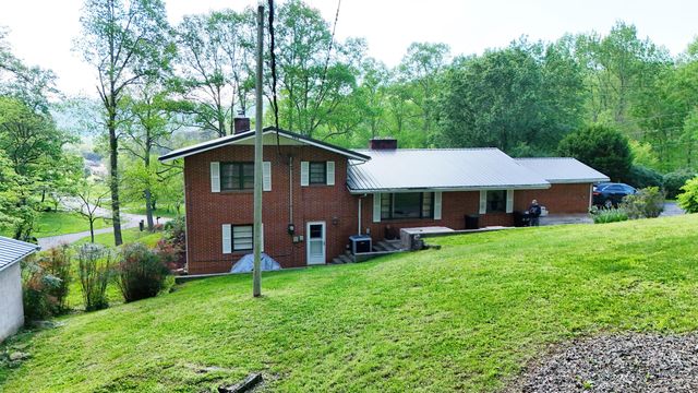 513 Sharp Gap Road, Barbourville, KY 40906