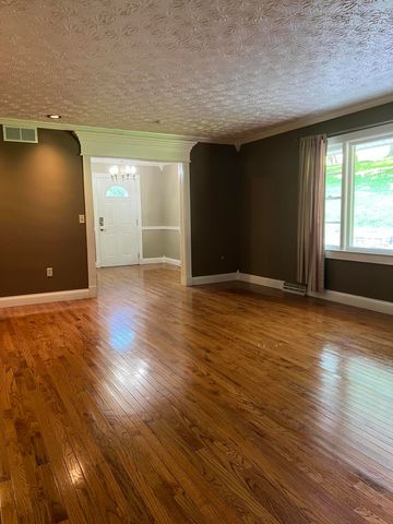 513 Sharp Gap Road, Barbourville, KY 40906