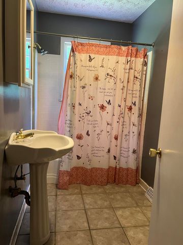 513 Sharp Gap Road, Barbourville, KY 40906