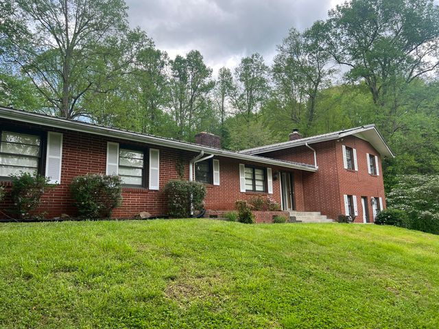 513 Sharp Gap Road, Barbourville, KY 40906