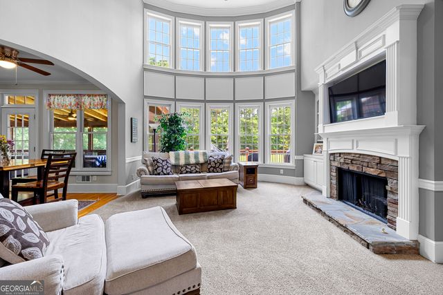 635 Birkdale Drive, Fayetteville, GA 30215
