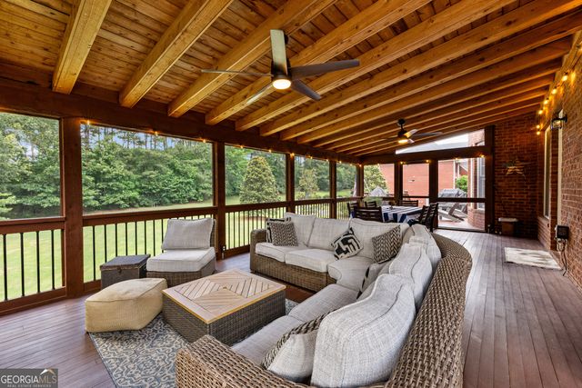 635 Birkdale Drive, Fayetteville, GA 30215