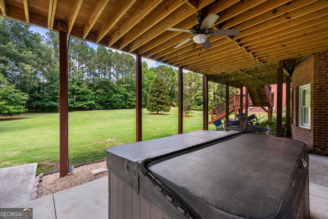 635 Birkdale Drive, Fayetteville, GA 30215
