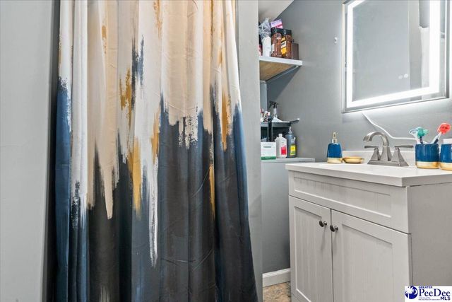 1404 Harrison St, Dillon, SC 29536