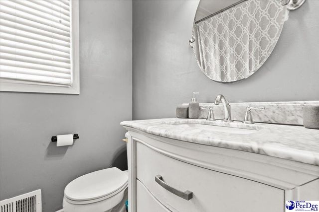 1404 Harrison St, Dillon, SC 29536