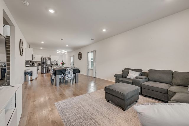 1450 Canongate Drive, Crandall, TX 75114