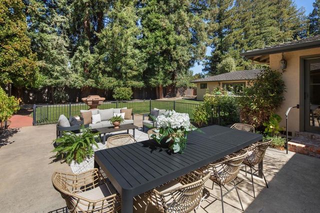 59 Nora Way, Atherton, CA 94027