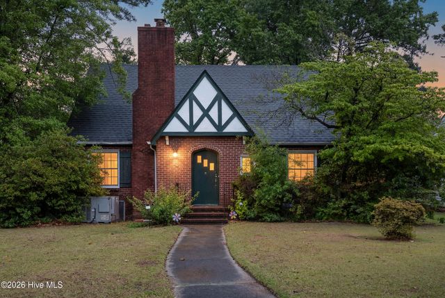 2401 E 4th Street, Greenville, NC 27858