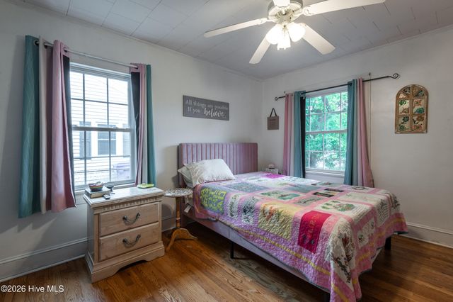 2401 E 4th Street, Greenville, NC 27858