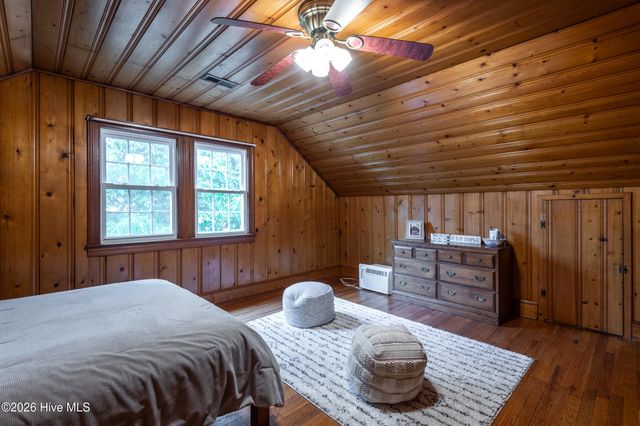 2401 E 4th Street, Greenville, NC 27858
