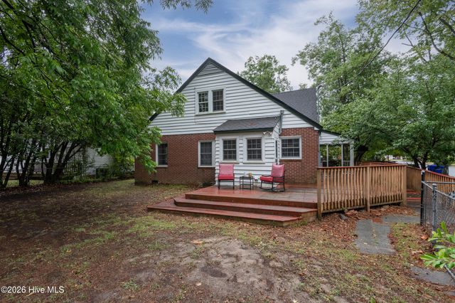 2401 E 4th Street, Greenville, NC 27858