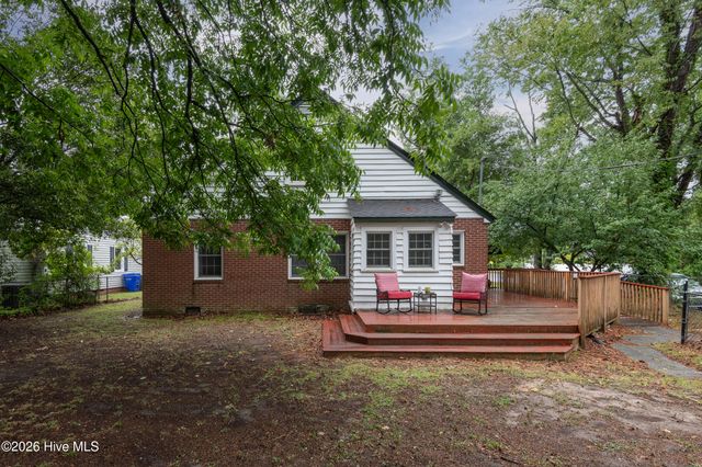 2401 E 4th Street, Greenville, NC 27858