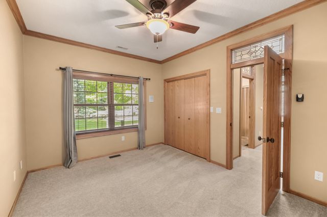 12810 Cardinal Lane, Urbandale, IA 50323