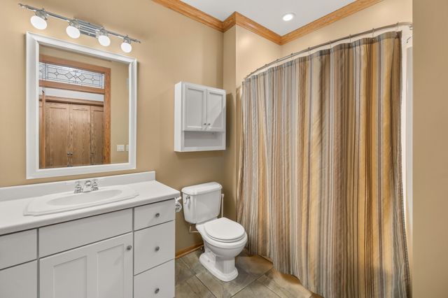 12810 Cardinal Lane, Urbandale, IA 50323