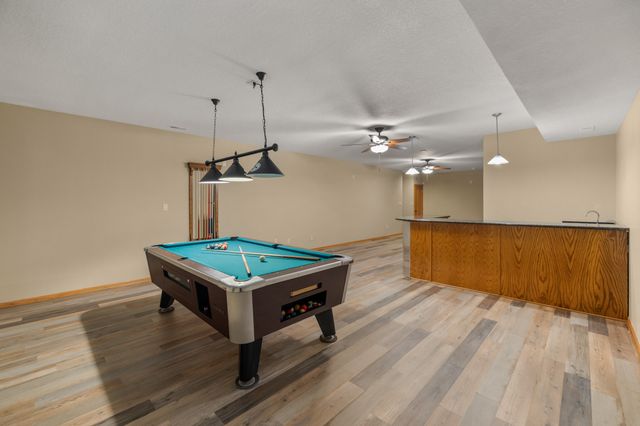 12810 Cardinal Lane, Urbandale, IA 50323