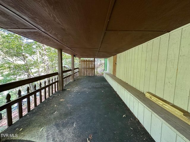 2320 Devault Bridge Road, Piney Flats, TN 37686