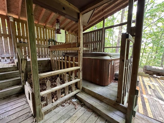 2320 Devault Bridge Road, Piney Flats, TN 37686