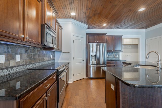 7364 Red Poppy Drive, Ooltewah, TN 37363