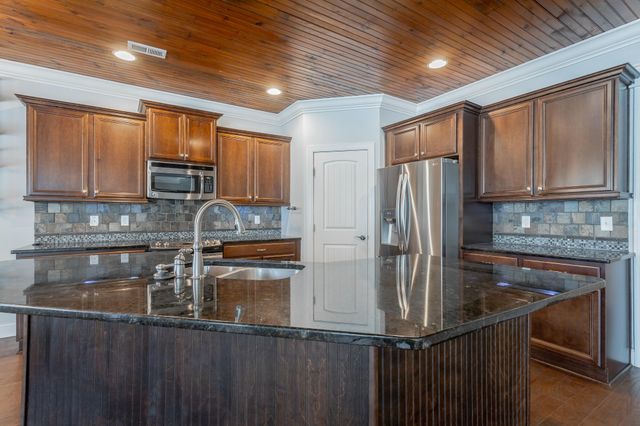 7364 Red Poppy Drive, Ooltewah, TN 37363